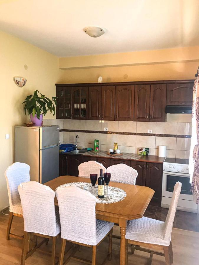 Jovana -- Porodicni Apartmani Igalo Herceg Novi Esterno foto