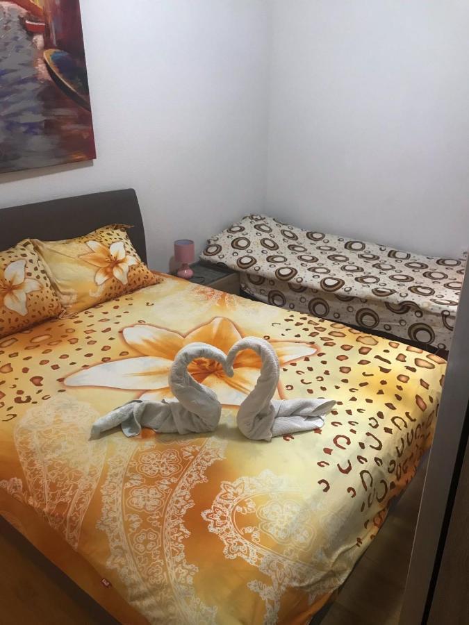 Jovana -- Porodicni Apartmani Igalo Herceg Novi Esterno foto