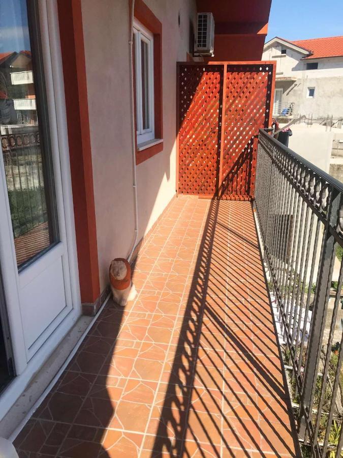 Jovana -- Porodicni Apartmani Igalo Herceg Novi Esterno foto