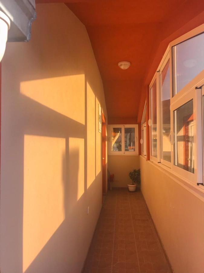 Jovana -- Porodicni Apartmani Igalo Herceg Novi Esterno foto