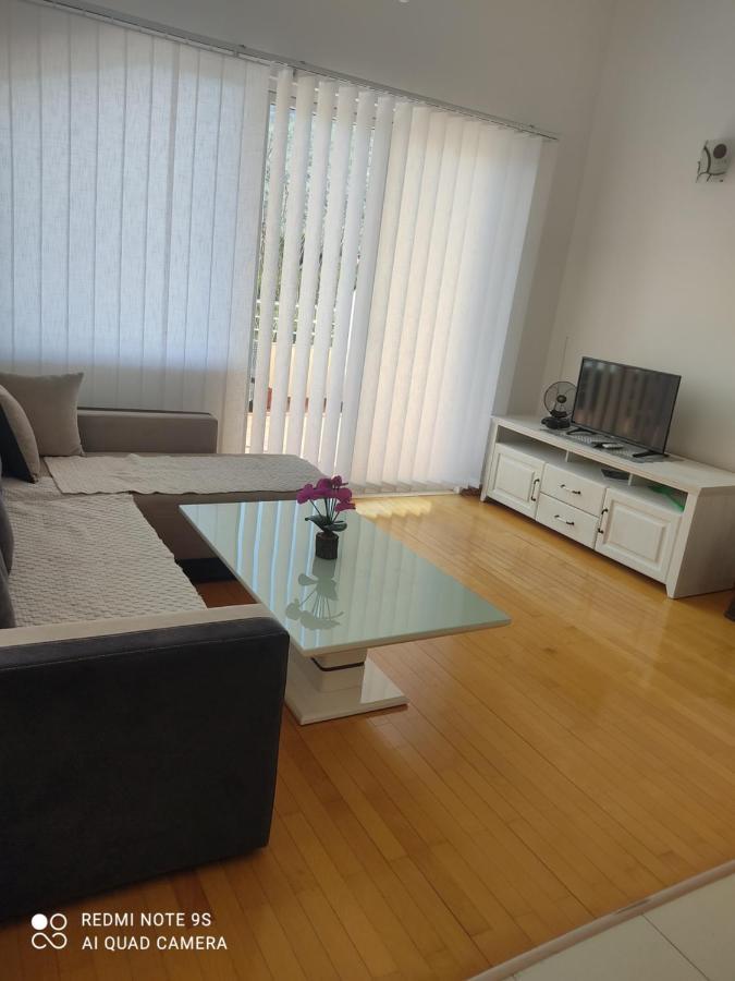 Jovana -- Porodicni Apartmani Igalo Herceg Novi Esterno foto